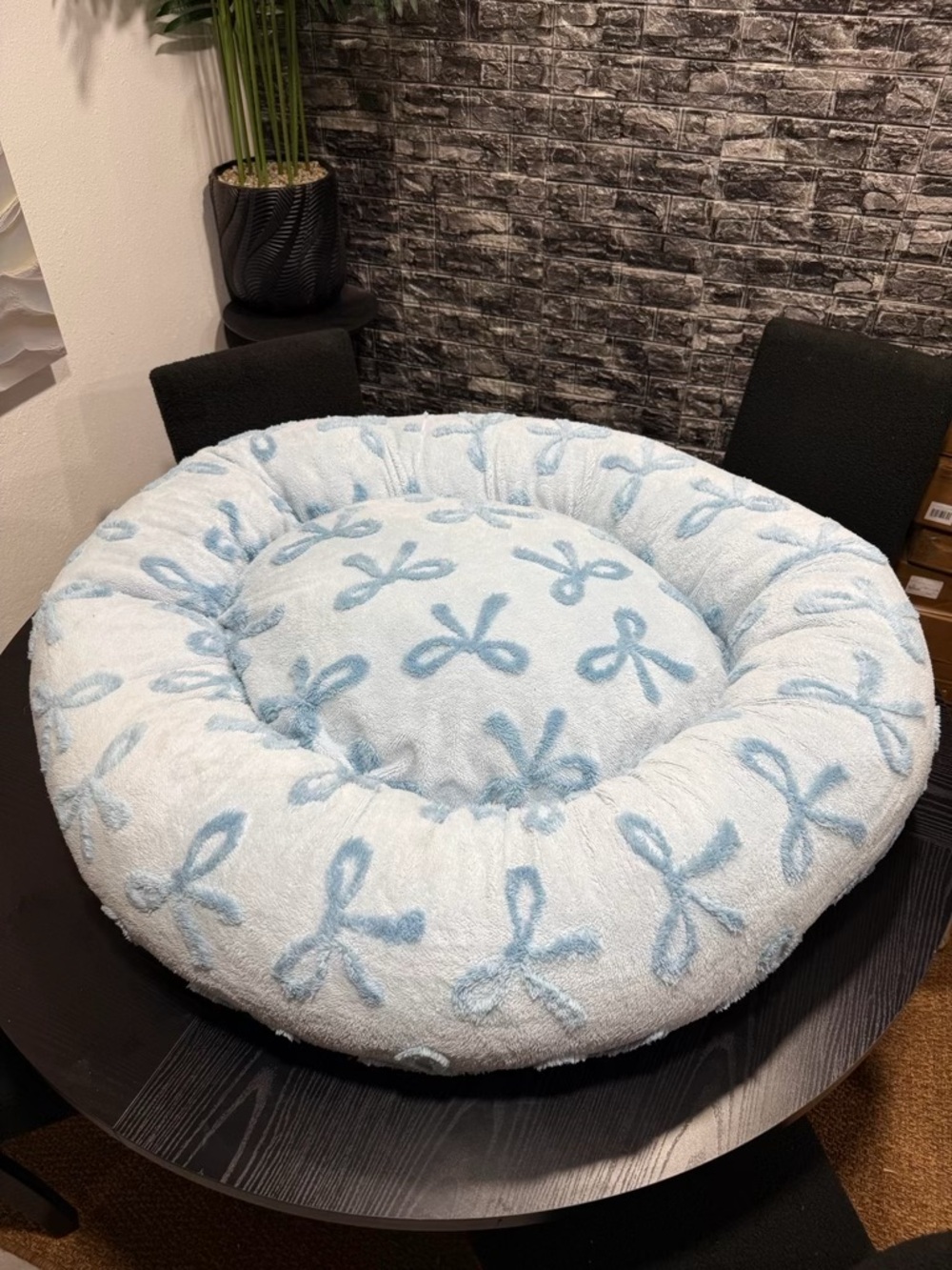 BEDSURE LARGE SIZE STUNNING BLUE BLOWS PET BED 🩵🐾🐾⭐️